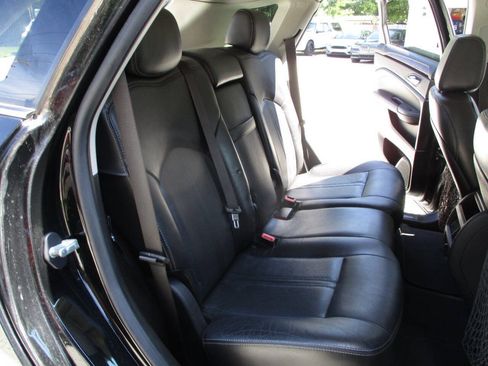 Used 2012 Cadillac SRX Luxury FWD image 28