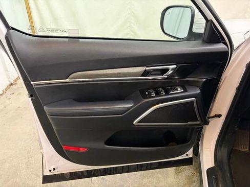 Used 2022 Kia Telluride EX w/ EX Premium Package FWD image 28