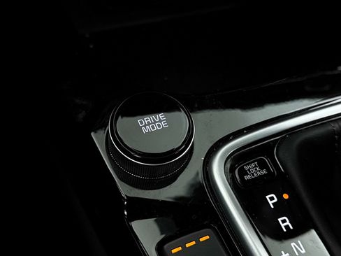 Certified 2024 Kia Seltos EX image 8