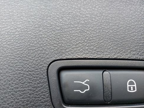 Used 2024 Alfa Romeo Tonale Veloce image 15