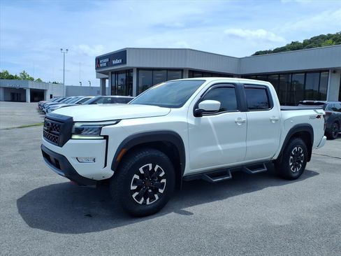 Certified 2024 Nissan Frontier PRO-4X w/ Off-Road Protection Package AWD/4WD image 1