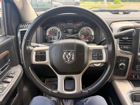Used 2018 RAM 3500 Laramie AWD/4WD image 17