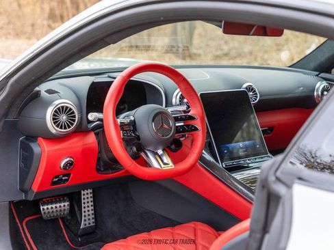 Used 2025 Mercedes-Benz AMG GT 63 image 33