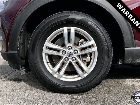 Used 2022 Ford Explorer XLT w/ Equipment Group 202A image 33