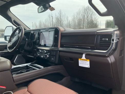 New 2026 Ford F250 King Ranch w/ Chrome Package image 9