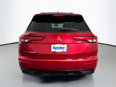 Used 2022 Mitsubishi Outlander SEL Black Edition image 5