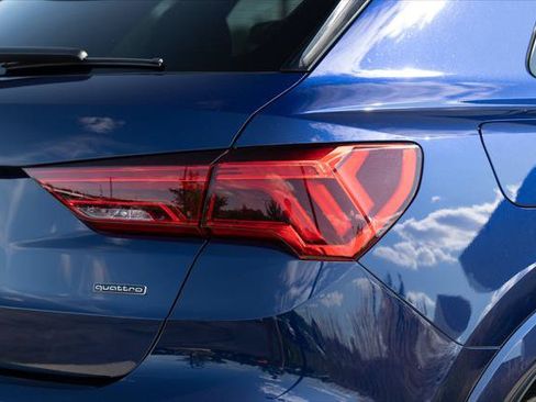 Certified 2025 Audi Q3 2.0T Premium w/ Convenience Package AWD/4WD image 25