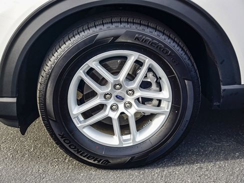 Used 2026 Ford Explorer Active w/ Active Comfort Package image 9