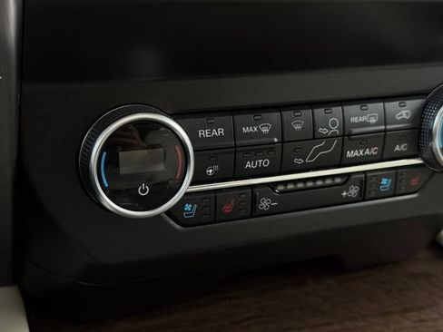 Certified 2020 Ford Expedition Max Platinum AWD/4WD image 19