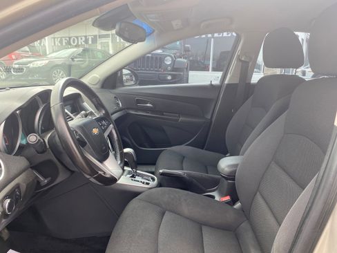 Used 2014 Chevrolet Cruze LT image 10