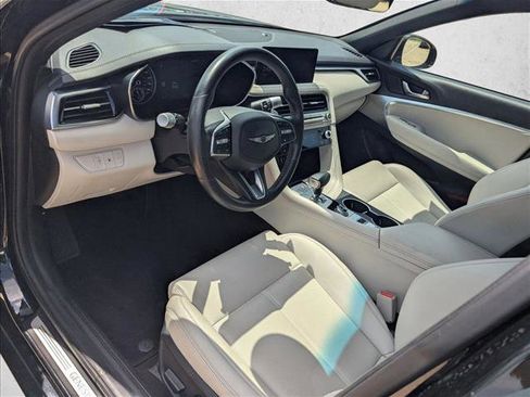 Used 2025 Genesis G70 2.5T RWD image 10