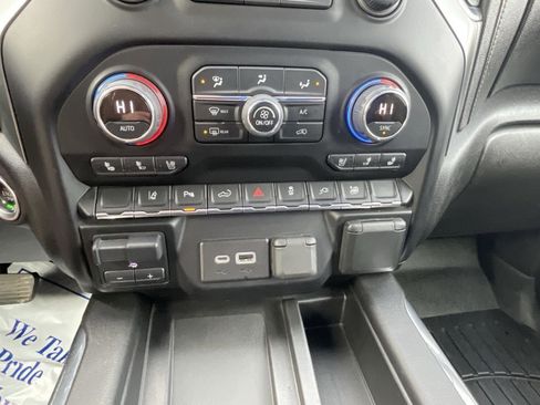 Used 2022 Chevrolet Silverado 2500 LTZ w/ LTZ Premium Package image 29