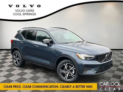 New 2026 Volvo XC40 B4 Core w/ Climate Package image 1