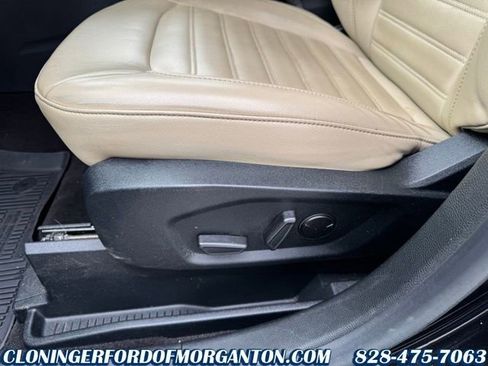 Used 2020 Ford Edge SEL w/ Convenience Package image 27