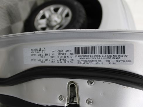 Used 2017 RAM 2500 Tradesman w/ Chrome Appearance Group image 39