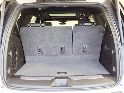 Used 2022 Chevrolet Tahoe RST w/ Luxury Package image 26