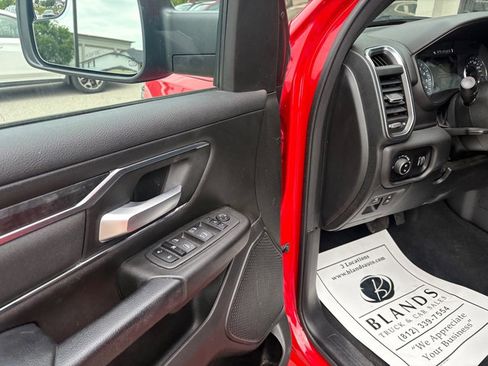 Used 2024 RAM 1500 Big Horn AWD/4WD image 9