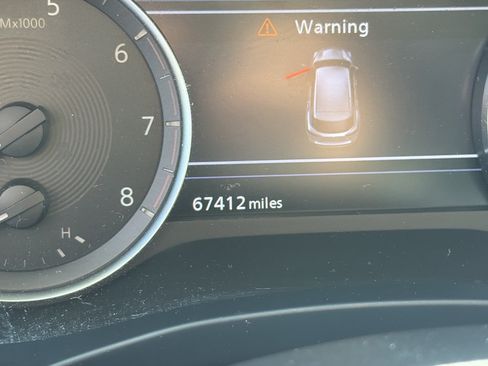 Used 2019 INFINITI QX50 Essential w/ Premium Heat Package FWD image 3