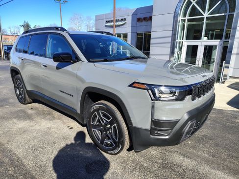 New 2026 Jeep Cherokee Laredo AWD/4WD image 2