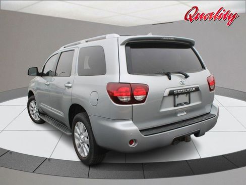 Used 2020 Toyota Sequoia Platinum image 5