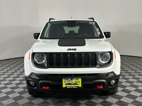 Used 2023 Jeep Renegade Trailhawk image 11