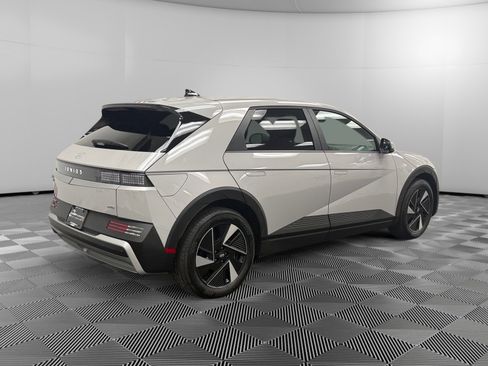 Certified 2025 Hyundai Ioniq 5 SE image 5