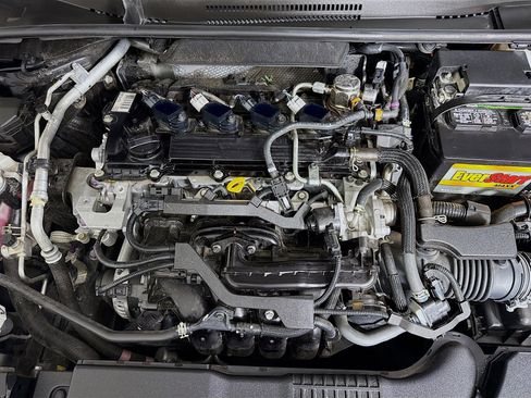 Used 2021 Toyota Corolla XSE image 39