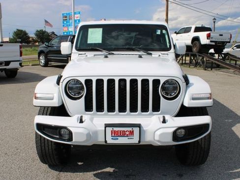 Used 2021 Jeep Wrangler Unlimited Sahara AWD/4WD image 2