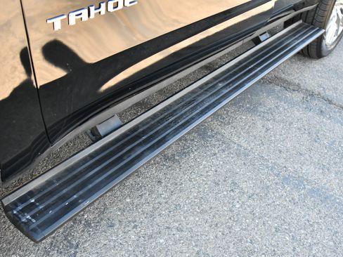 Used 2023 Chevrolet Tahoe Premier w/ Advanced Technology Package RWD image 14