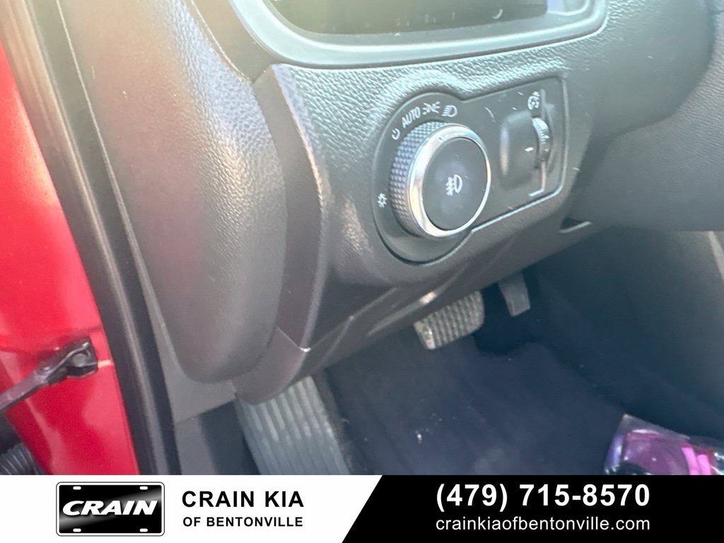 Used 2020 Buick Envision Essence w/ Experience Buick Package AWD/4WD image 21
