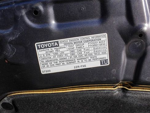 Used 2015 Toyota Prius Two image 39