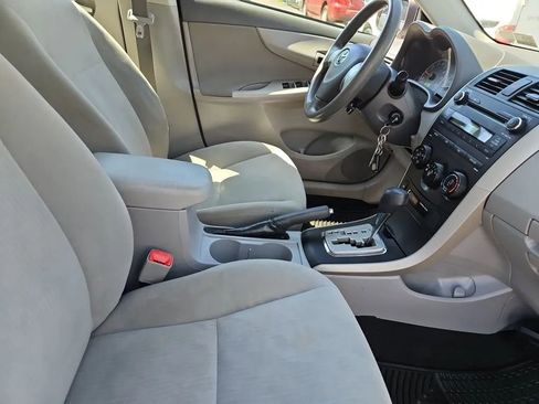 Used 2010 Toyota Corolla LE FWD image 6