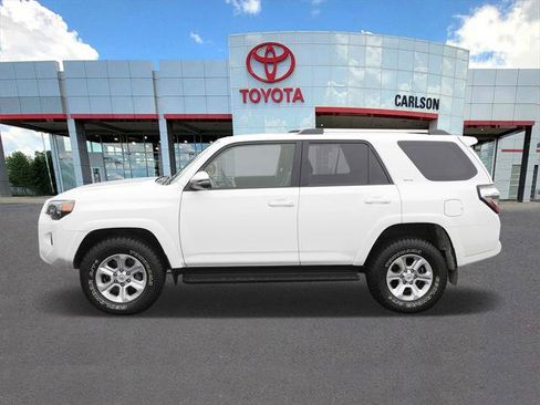 Certified 2024 Toyota 4Runner SR5 Premium image 7
