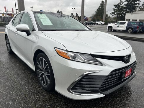 Certified 2023 Toyota Camry XLE w/ Navigation Package image 3