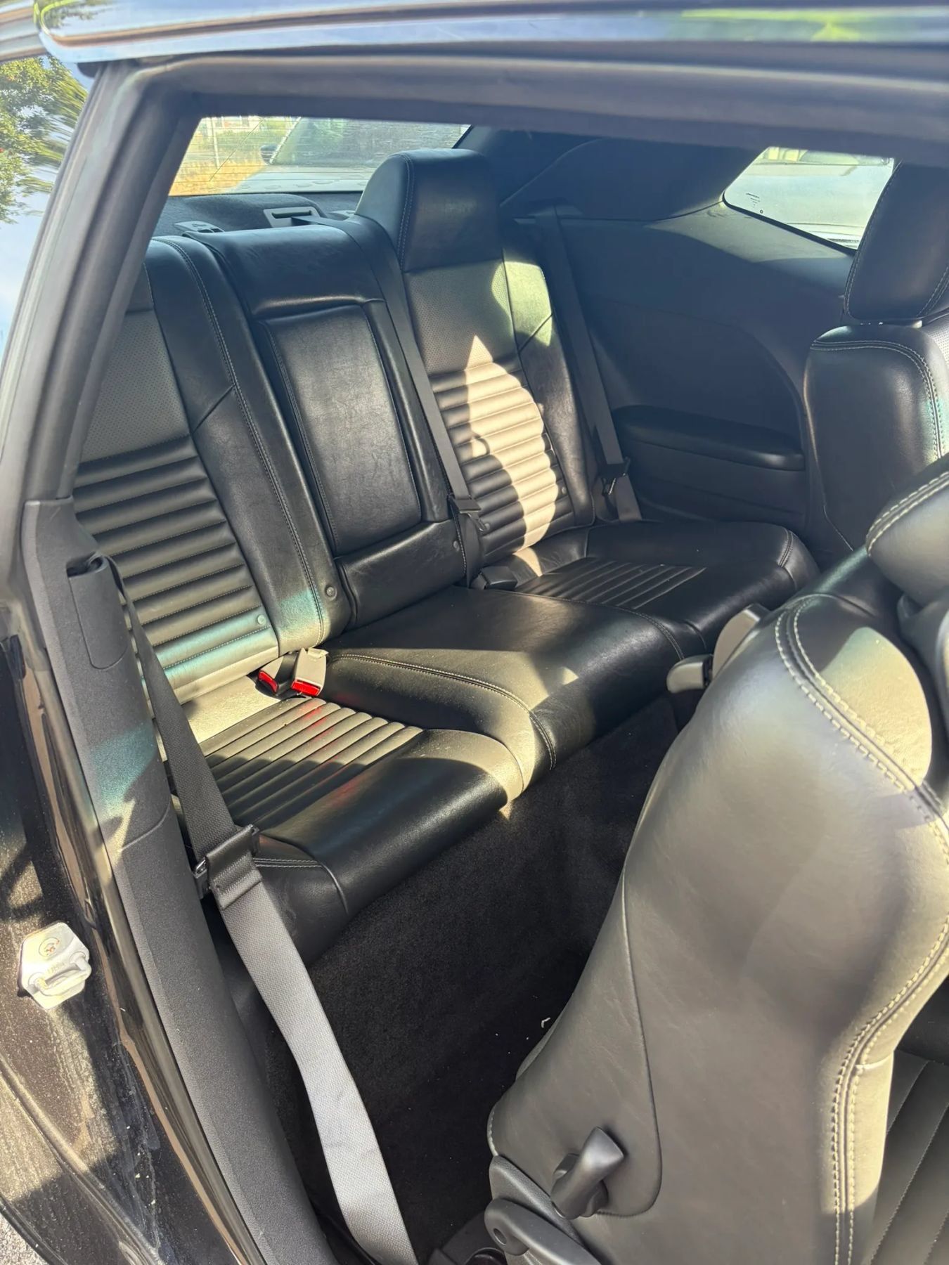 Used 2010 Dodge Challenger R/T RWD image 15