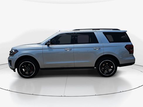 Used 2023 Ford Expedition Limited AWD/4WD image 7