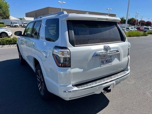 Used 2024 Toyota 4Runner Limited AWD/4WD image 5
