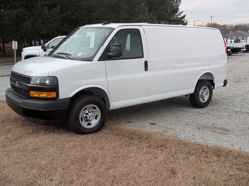 New 2025 Chevrolet Express 2500 w/ Driver Convenience Package RWD image 3