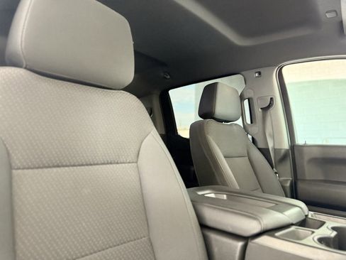 Used 2020 Chevrolet Silverado 1500 Custom w/ Custom Value Package image 19