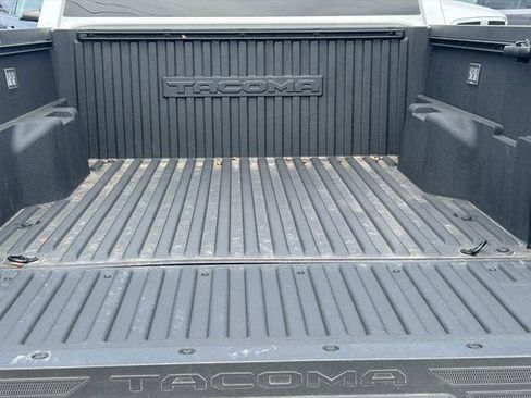 Certified 2024 Toyota Tacoma TRD Off-Road image 13