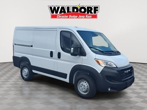 New 2025 RAM ProMaster 1500 w/ Premium Convenience Group FWD image 1