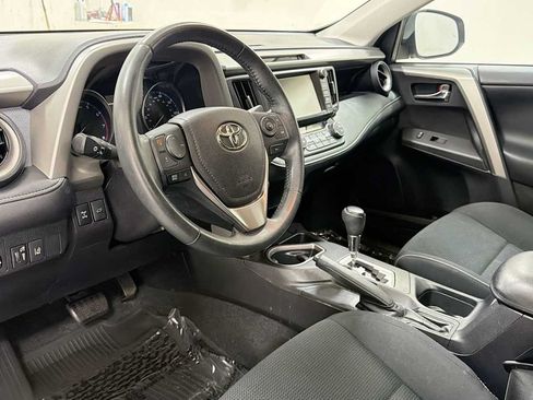 Used 2017 Toyota RAV4 XLE AWD/4WD image 12