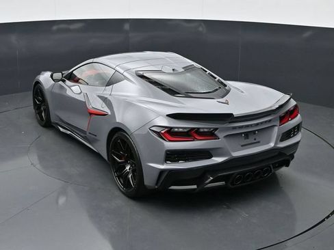 Used 2025 Chevrolet Corvette Z06 w/ Stealth Interior Trim Package RWD image 38