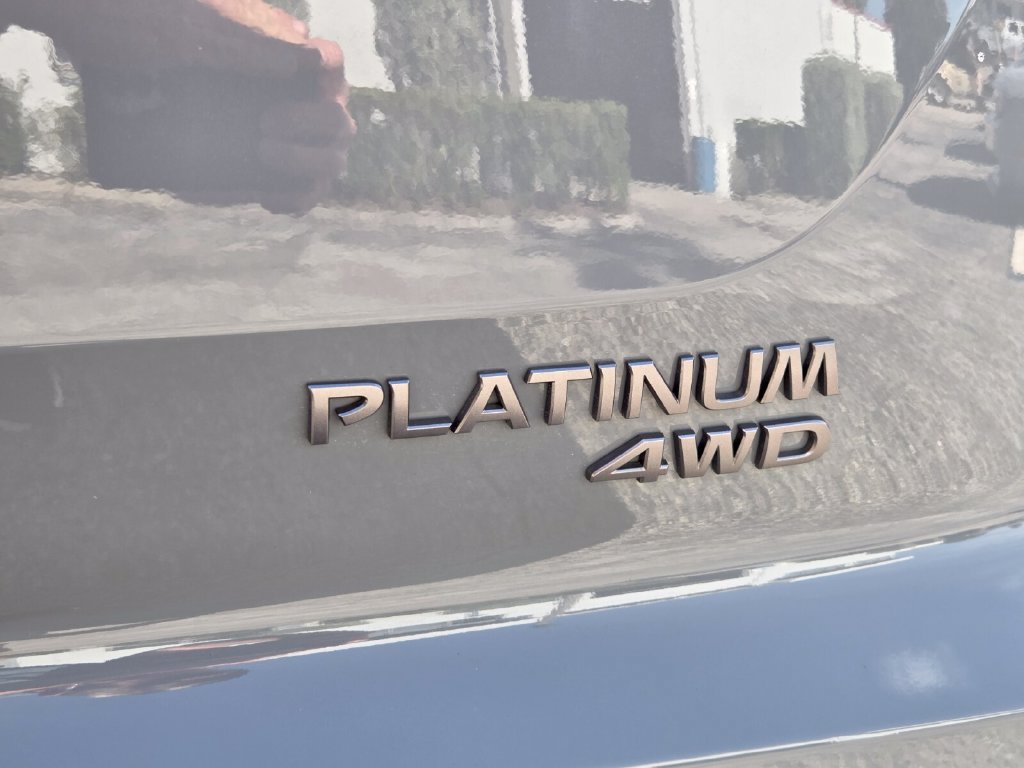 Used 2026 Nissan Pathfinder Platinum w/ Cargo Package AWD/4WD image 12