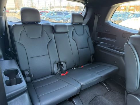 Used 2025 Kia Telluride EX X-Line AWD/4WD image 16
