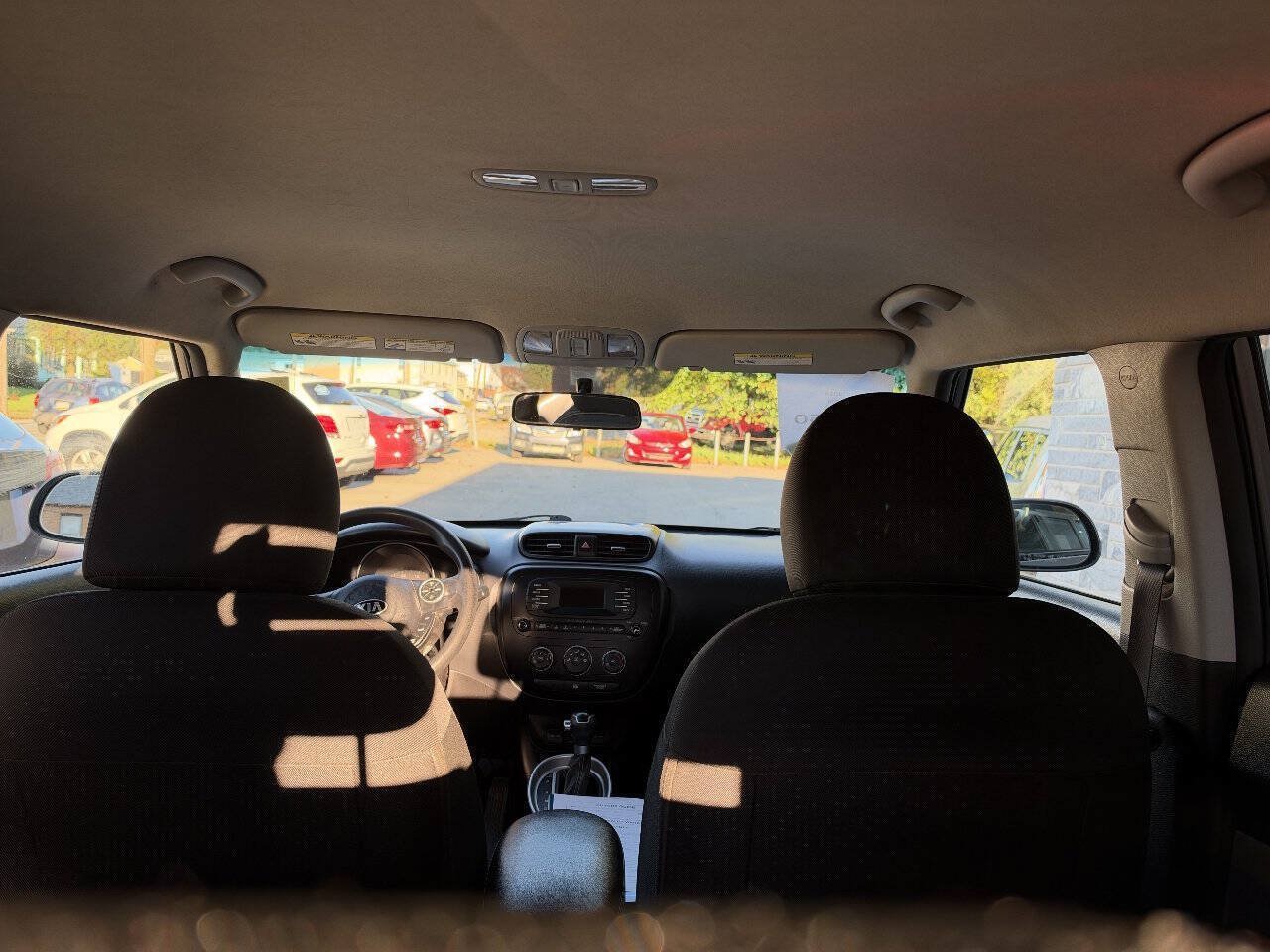 Used 2014 Kia Soul + FWD image 17