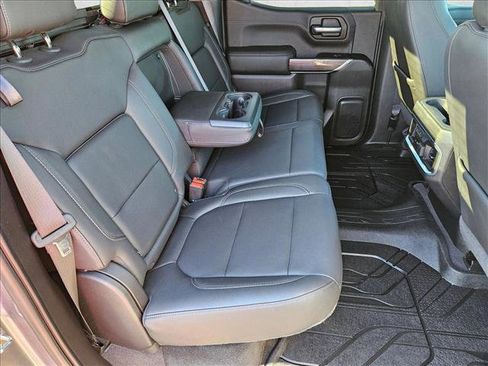 Used 2019 Chevrolet Silverado 1500 LTZ w/ LTZ Premium Package image 17