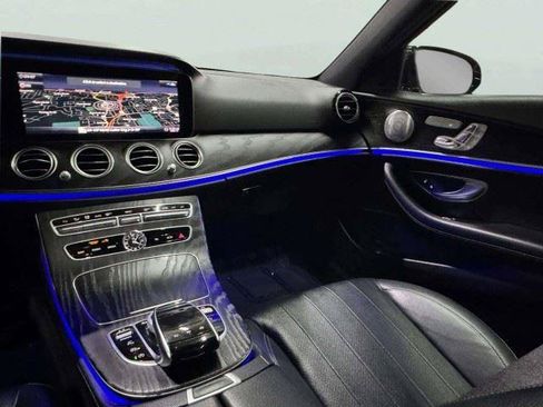 Used 2020 Mercedes-Benz E 450 4MATIC Sedan image 40