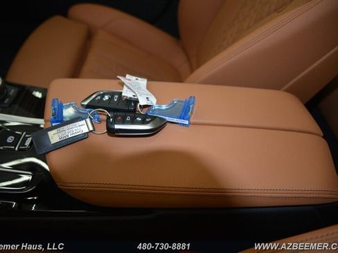 Used 2022 BMW 530e w/ Premium Package image 35