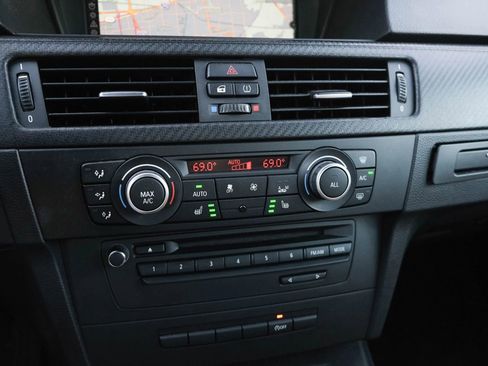 Used 2013 BMW M3 Convertible image 31